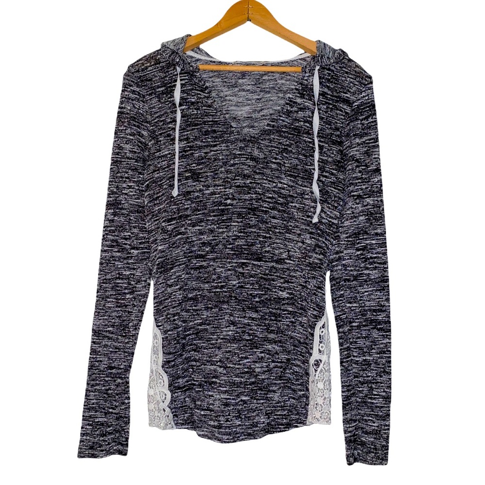 Chance or Fate Long Sleeve Size Small Black White Hooded Lace Accent Top